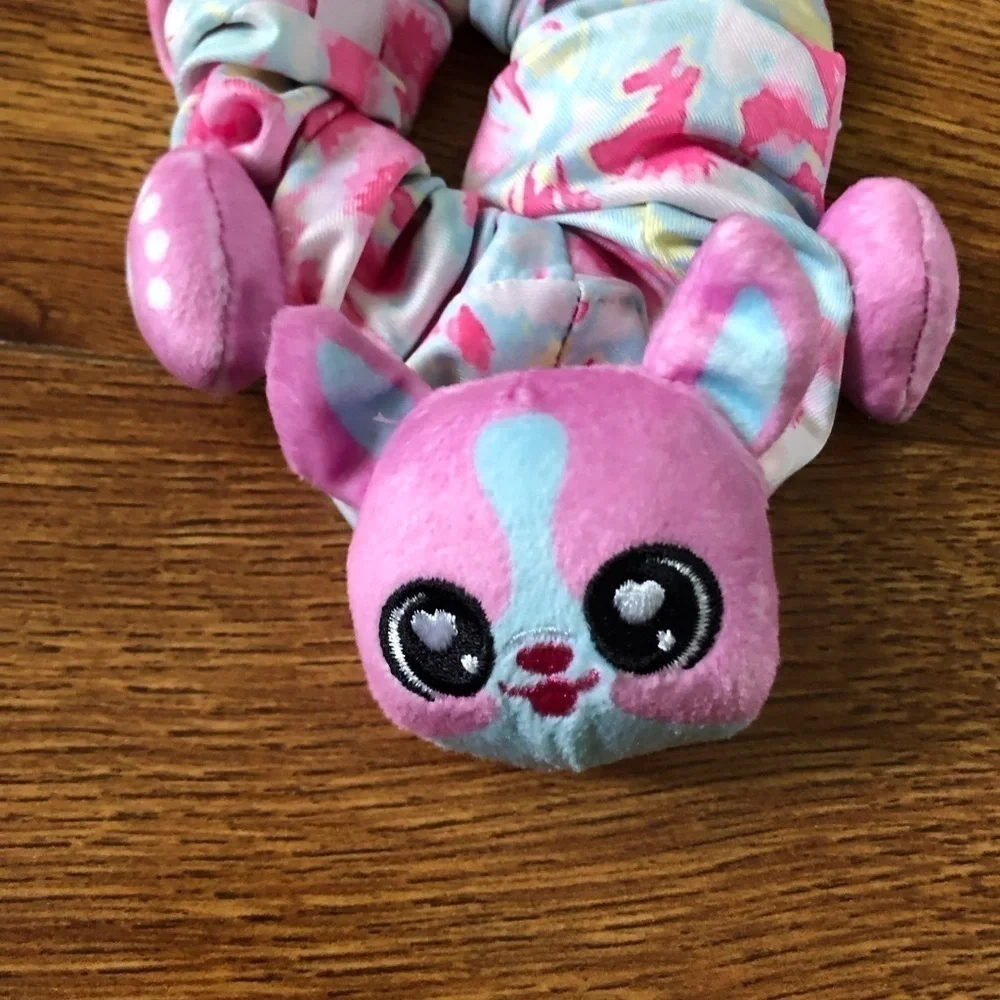 Pink Dog scrunchie pet